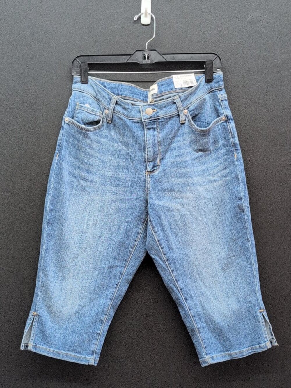 Sonoma Goods For Life Women's Mid Rise Super Stretch Capri Pants 12R Med Wash